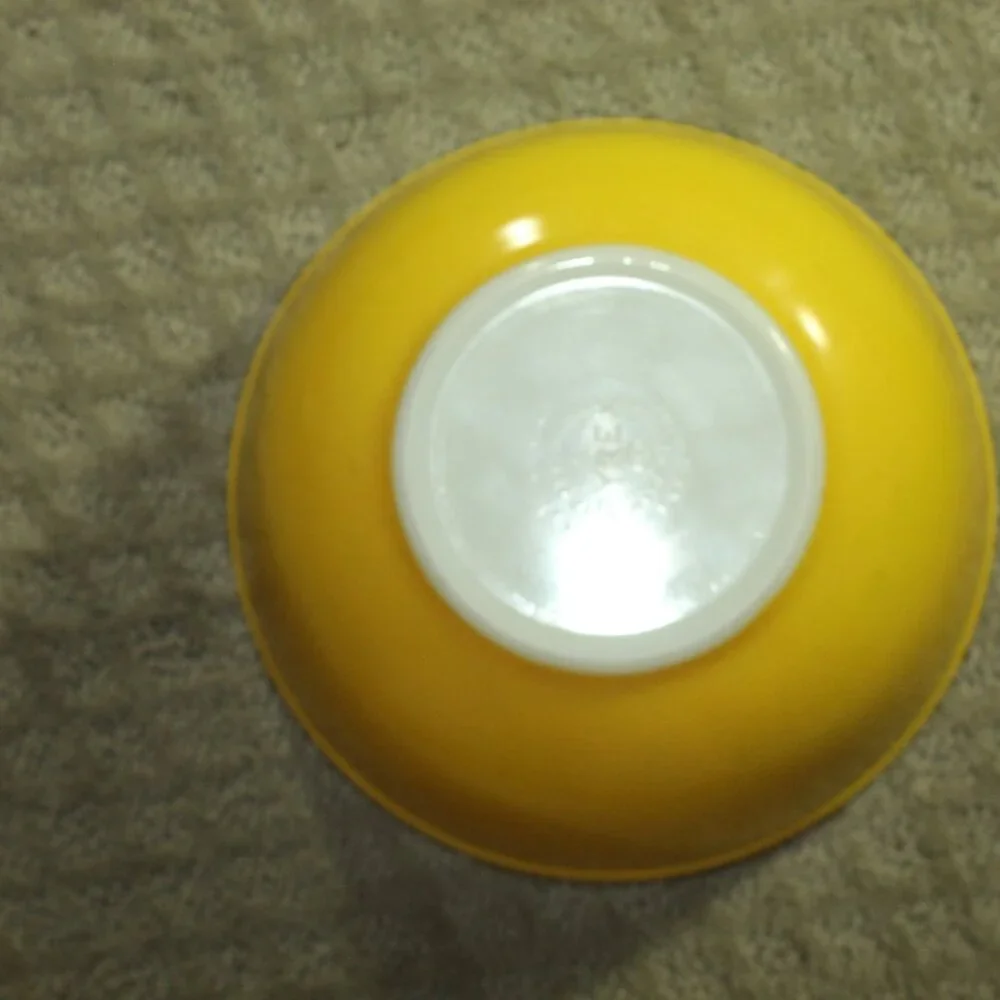 Vintage PYREX Nesting Mixing Bowls Red #402 and Yellow #403 Set of 2